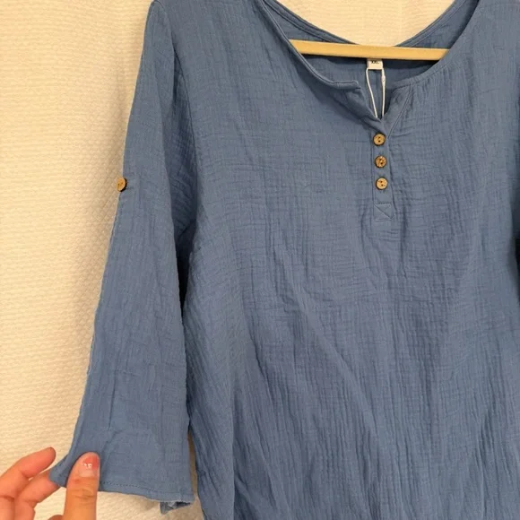 Blue half sleeve or button up sleeve asymmetric hemline top, boho, casual, comfy - Picture 3 of 9